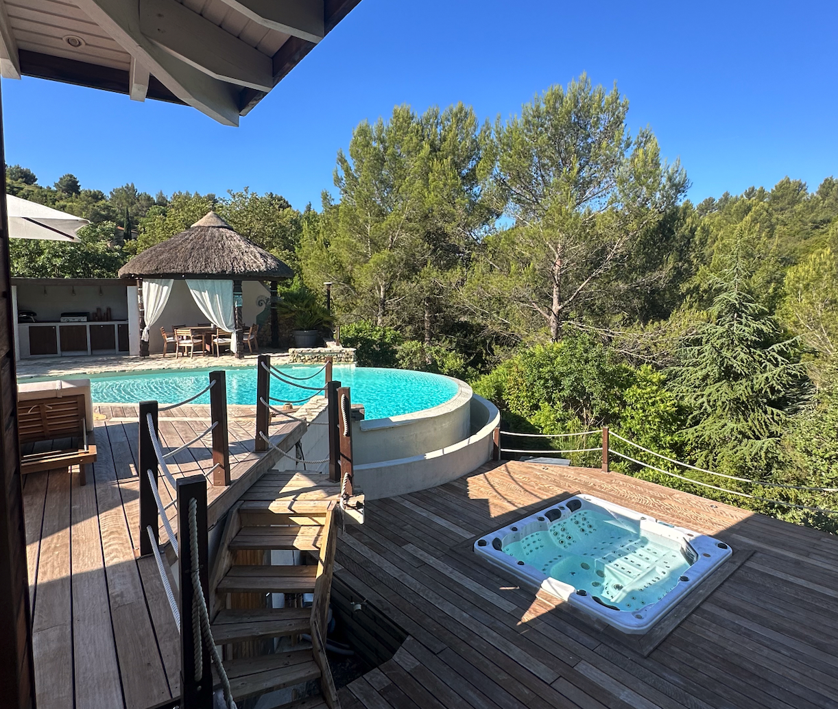Jacuzzi spa La Canopée