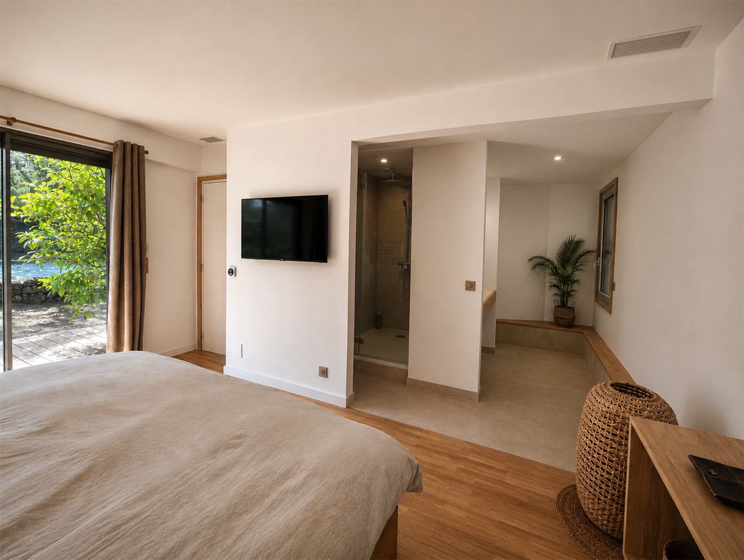 SUITE LUMAURA